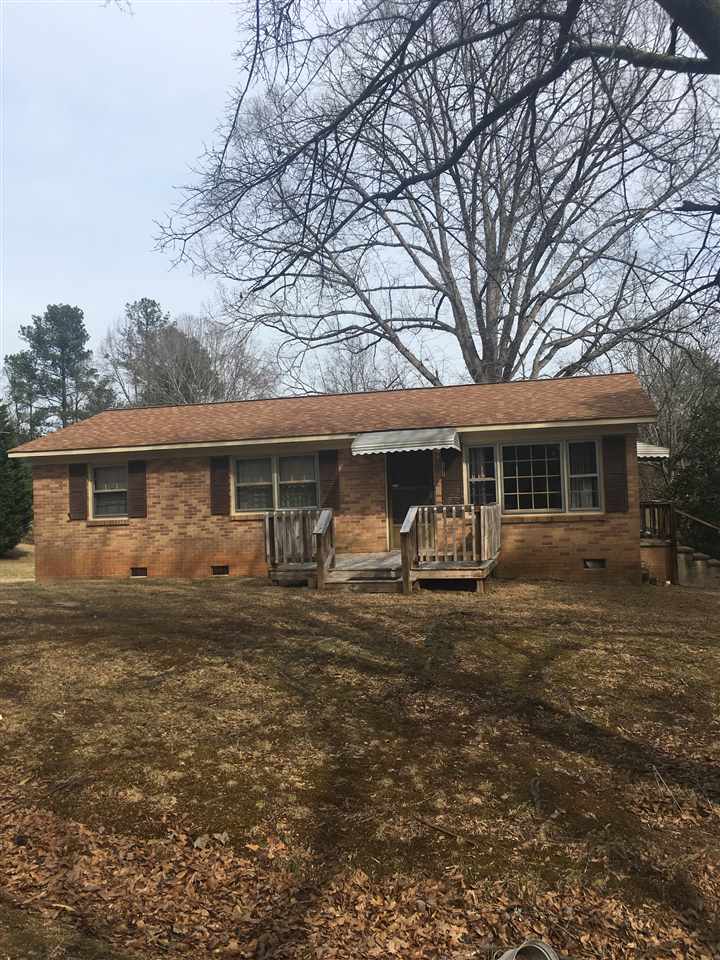 131 215th Loop Union, SC 29379 - Photo 1 of 12