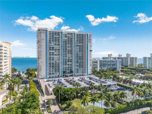 $1,859,000 | 881 Ocean Drive, Unit 13C, Key Biscayne, FL 33149
