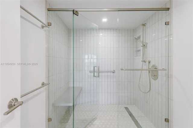 $1,859,000 | 881 Ocean Drive, Unit 13C, Key Biscayne, FL 33149