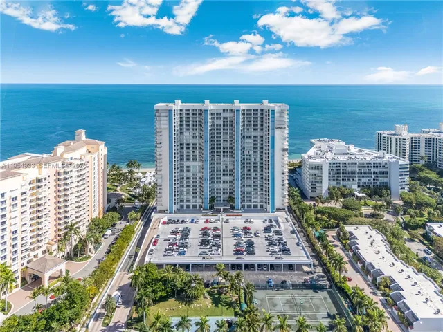 $1,859,000 | 881 Ocean Drive, Unit 13C, Key Biscayne, FL 33149