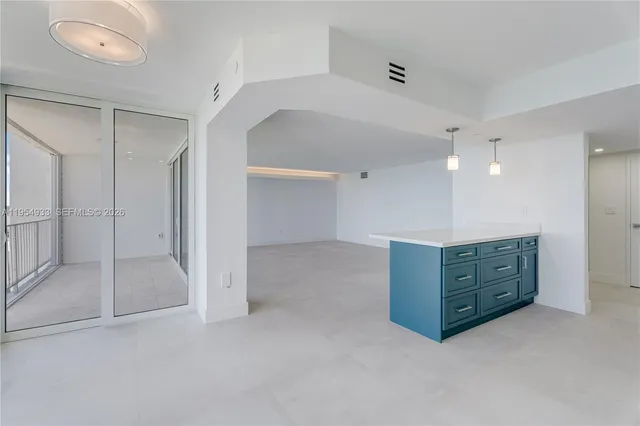$1,859,000 | 881 Ocean Drive, Unit 13C, Key Biscayne, FL 33149