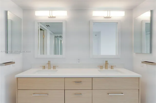 $1,859,000 | 881 Ocean Drive, Unit 13C, Key Biscayne, FL 33149