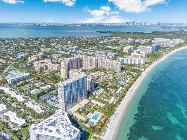 $1,859,000 | 881 Ocean Drive, Unit 13C, Key Biscayne, FL 33149