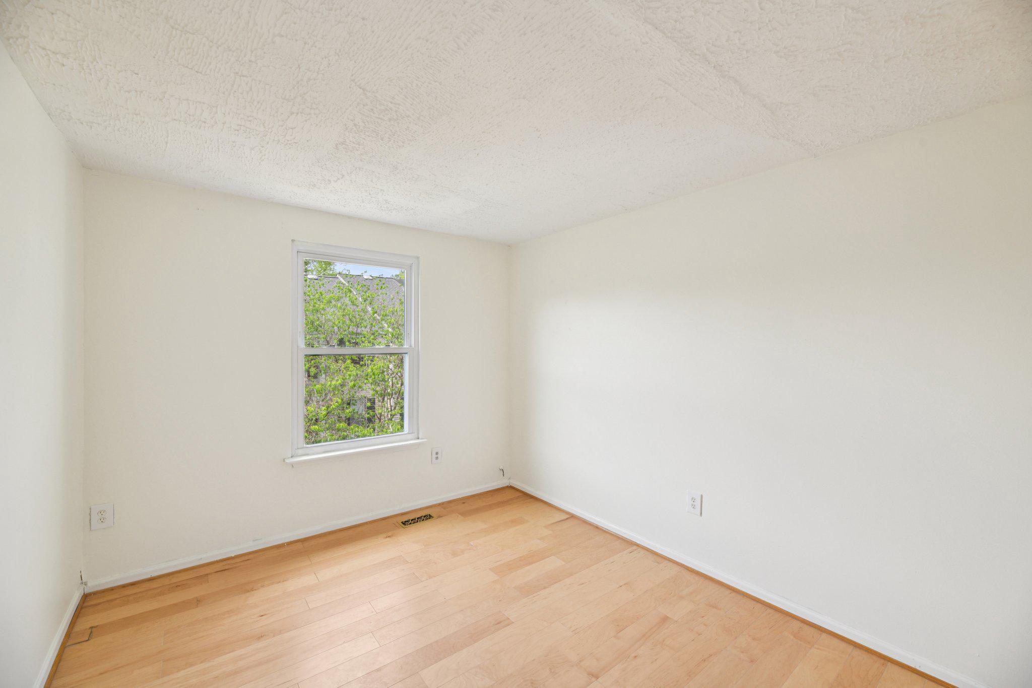418 Legato Terrace Silver Spring, MD 20901 - Photo 9 of 23 Upper Level 1 - BR 1