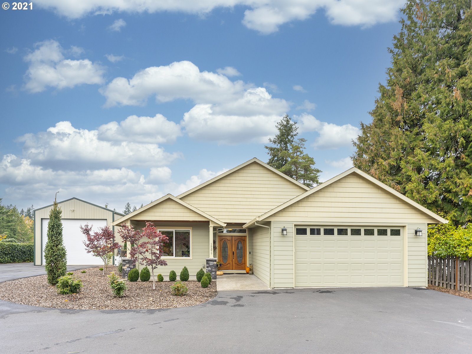 15377 South Maplelane Road Oregon City, OR 97045 - Photo 1 of 32 Gallery Image 1