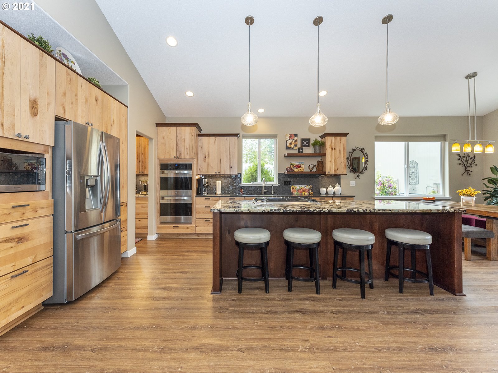 15377 South Maplelane Road Oregon City, OR 97045 - Photo 13 of 32 Gallery Image 13