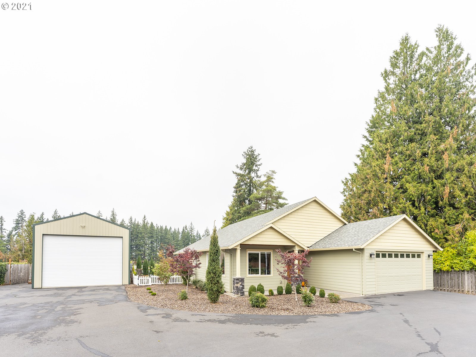 15377 South Maplelane Road Oregon City, OR 97045 - Photo 3 of 32 Gallery Image 3