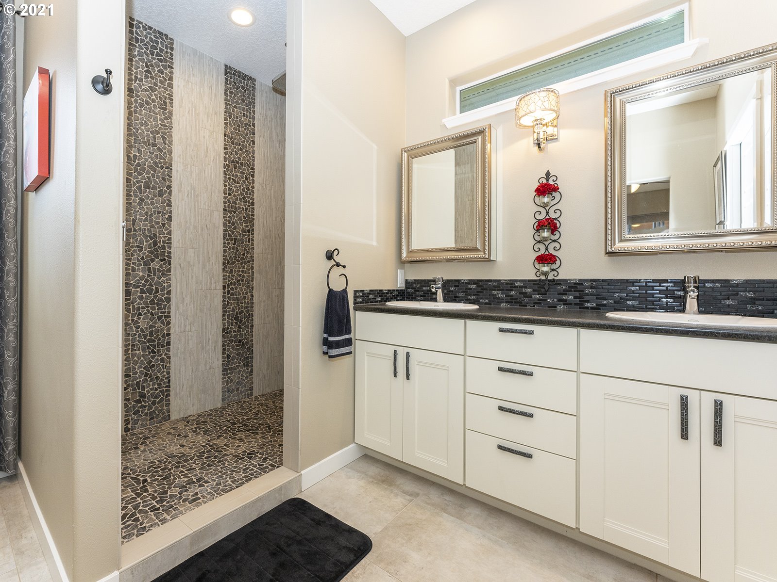 15377 South Maplelane Road Oregon City, OR 97045 - Photo 21 of 32 Gallery Image 21