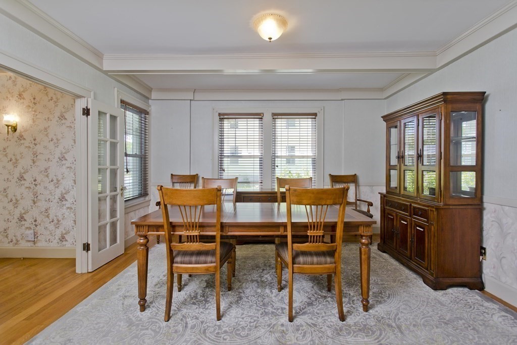 144 Pasco Road Springfield, MA 01151 - Photo 13 of 42 a dining room with furniture and window