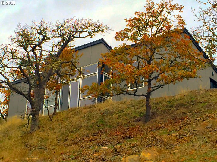 2400 Dry Creek Road Mosier, OR 97040 - Photo 17 of 31 Gallery Image 17