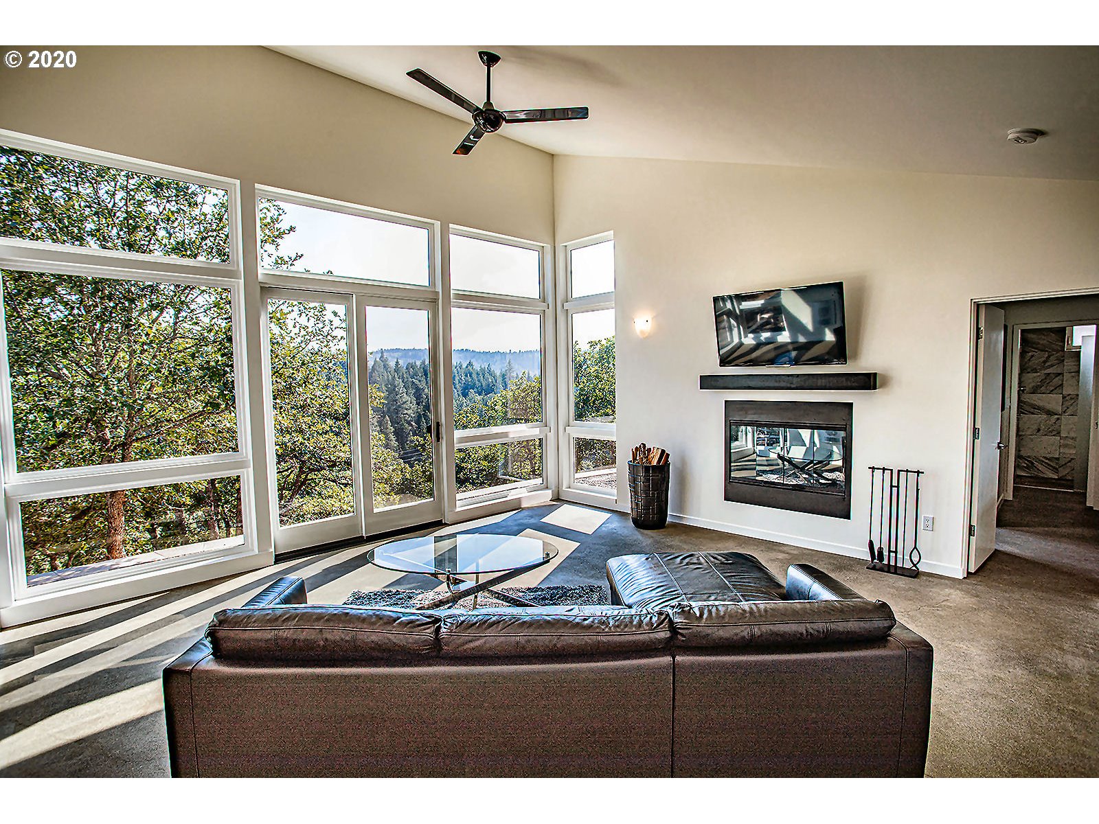 2400 Dry Creek Road Mosier, OR 97040 - Photo 4 of 31 Gallery Image 4
