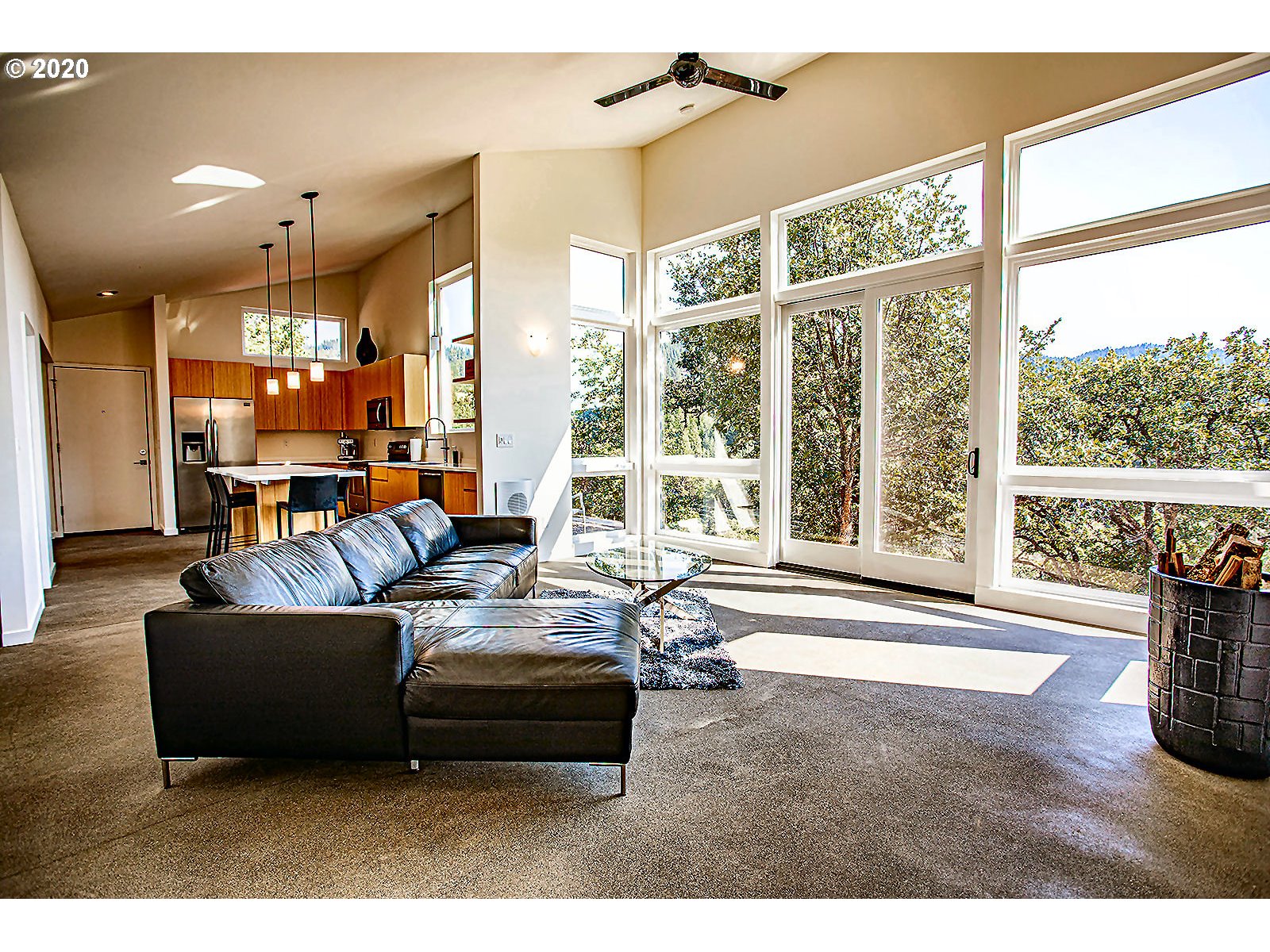 2400 Dry Creek Road Mosier, OR 97040 - Photo 6 of 31 Gallery Image 6