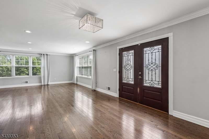 45 Wilmore Road Little Falls, NJ 07424 - Photo 5 of 40