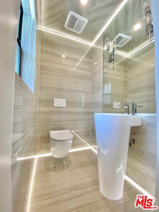 2805 3rd Street, Unit 2 Santa Monica, CA 90405 - Photo 11 of 13