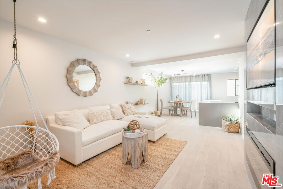 2805 3rd Street, Unit 2 Santa Monica, CA 90405 - Photo 5 of 13