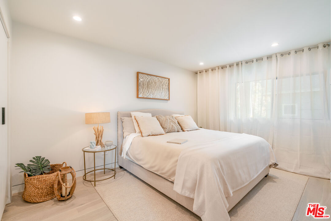 2805 3rd Street, Unit 2 Santa Monica, CA 90405 - Photo 8 of 13