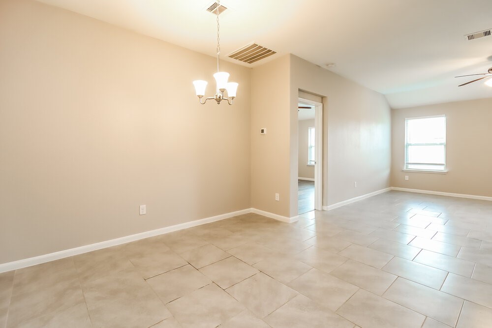 622 Harvest Bluff Drive Rosharon, TX 77583 - Photo 5 of 16
