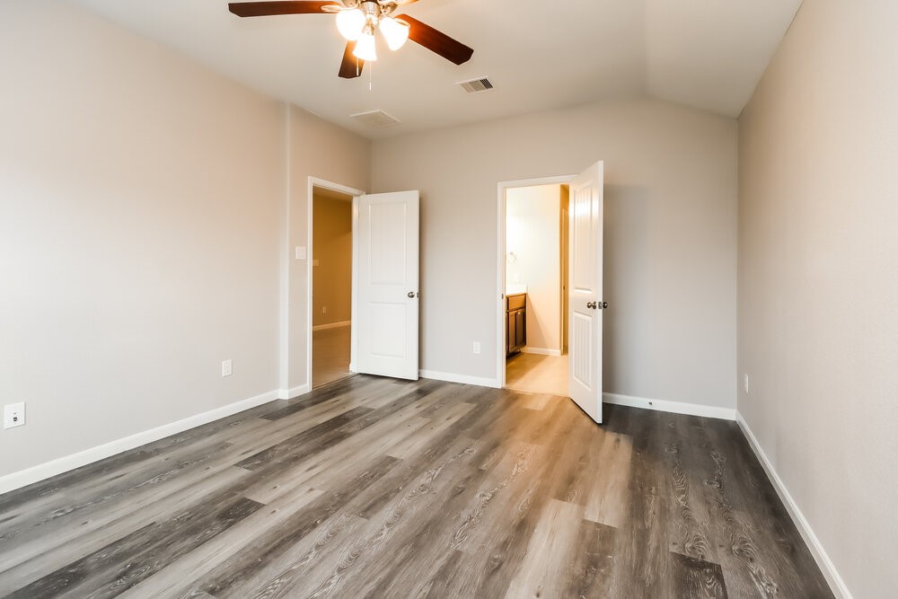 622 Harvest Bluff Drive Rosharon, TX 77583 - Photo 9 of 16