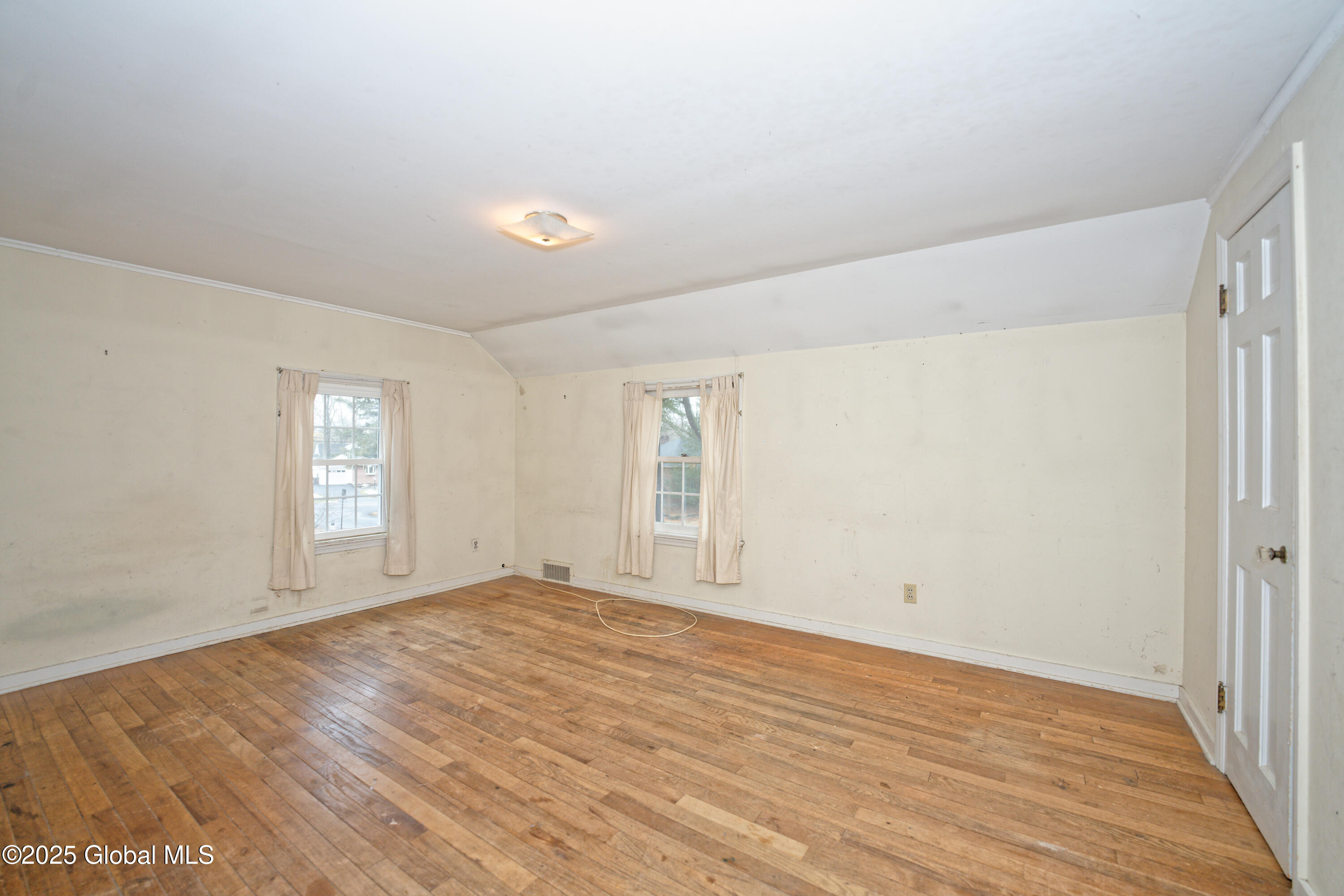 14 Keith Road Bethlehem, NY 12054 - Photo 24 of 35 4 Bedroom 6