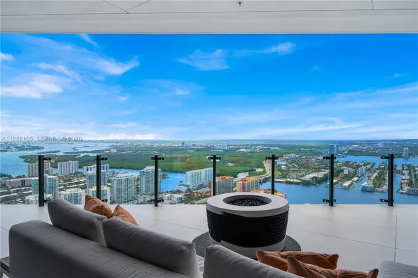 $11,900,000 | 17141 Collins Avenue, Unit LPH1, Sunny Isles Beach, FL 33160