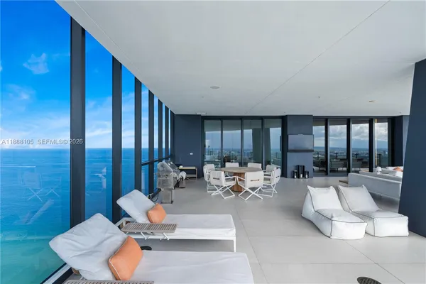 $11,900,000 | 17141 Collins Avenue, Unit LPH1, Sunny Isles Beach, FL 33160