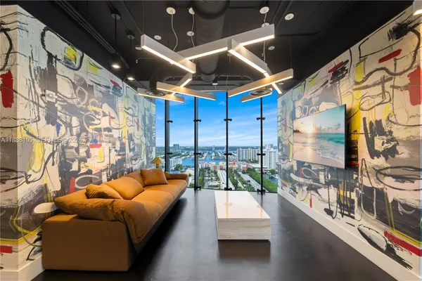 $11,900,000 | 17141 Collins Avenue, Unit LPH1, Sunny Isles Beach, FL 33160
