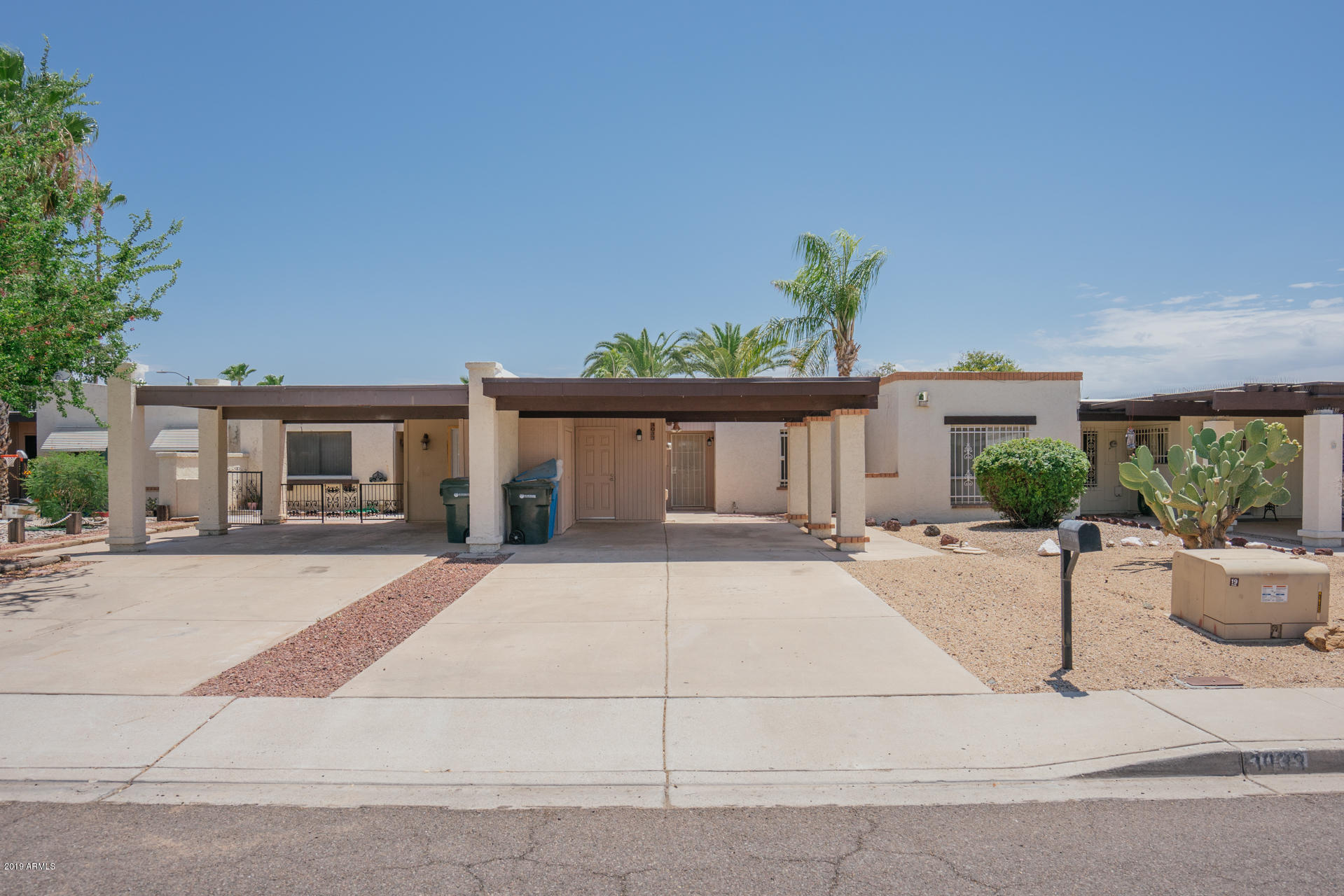 3033 West Hearn Road Phoenix, AZ 85053 - Photo 1 of 13 photo_01