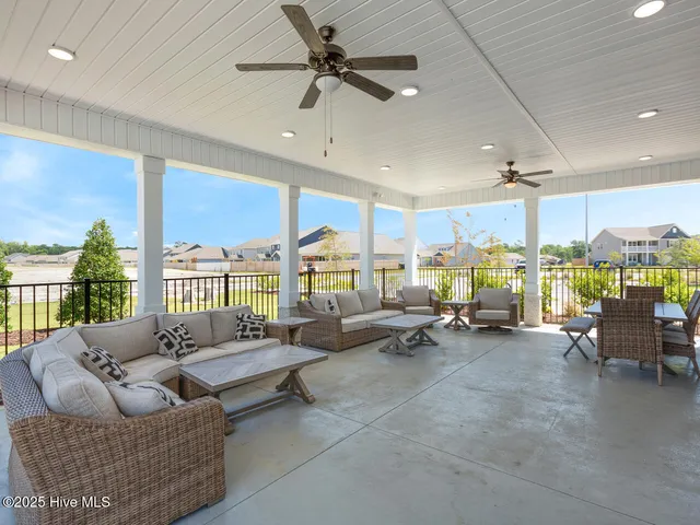 $334,999 | 114 North Grassland Road, Unit 18, Surf City, NC 28445