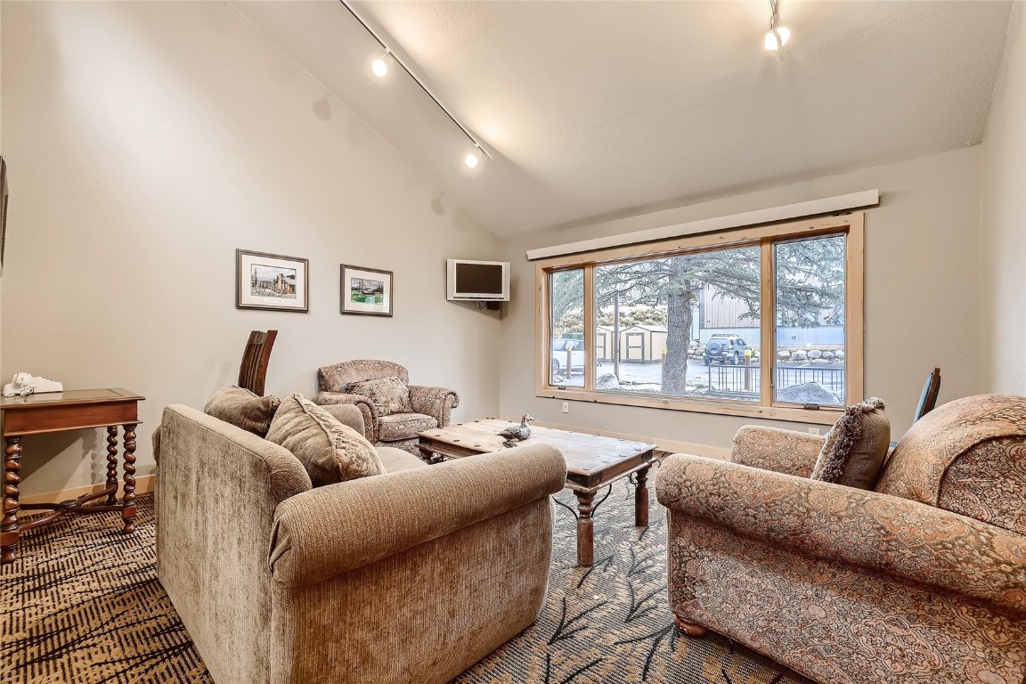 22280 Highway 6, Unit 1709 Keystone, CO 80435 - Photo 22 of 49 Community gathering room