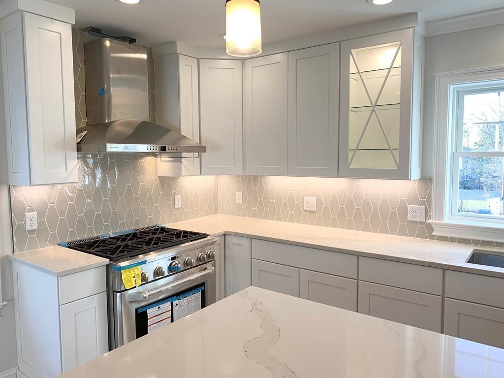 11 Bonad Road Winchester, MA 01890 - Photo 14 of 36