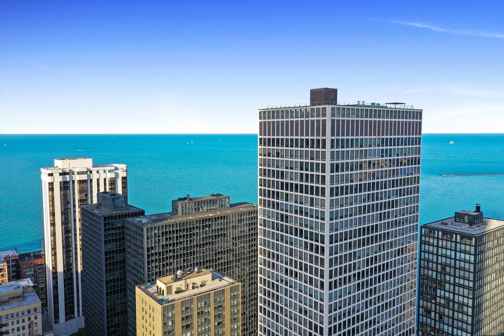 260 East Chestnut Street, Unit 2010 Chicago, IL 60611 - Photo 2 of 27