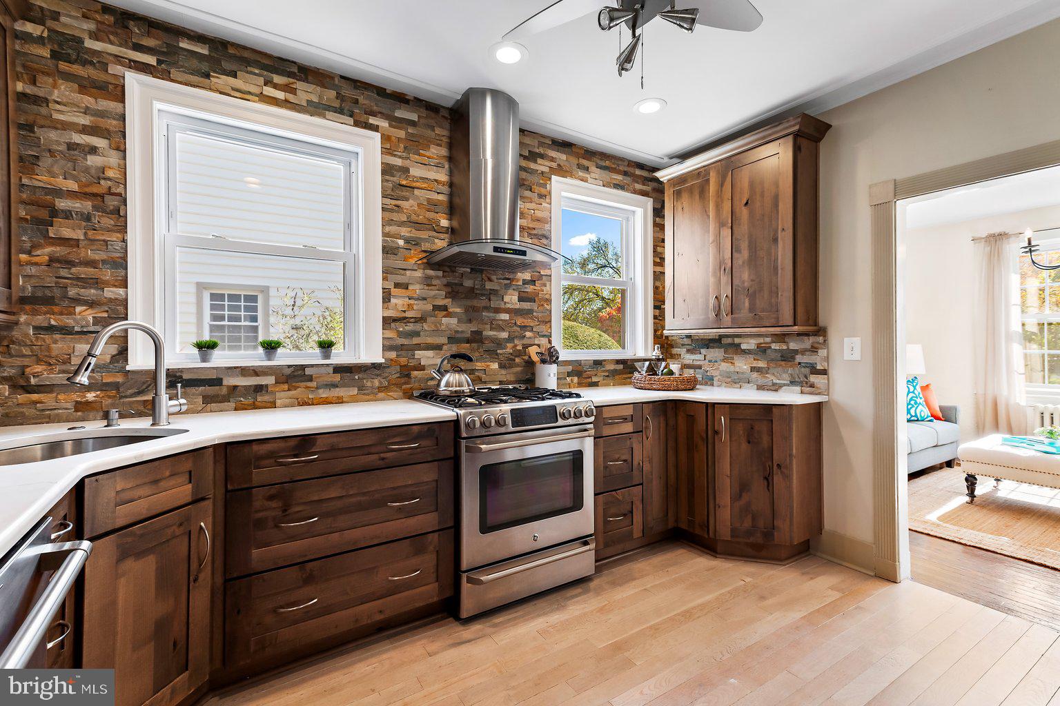1902 Fairbank Road Baltimore, MD 21209 - Photo 10 of 48 Kitchen