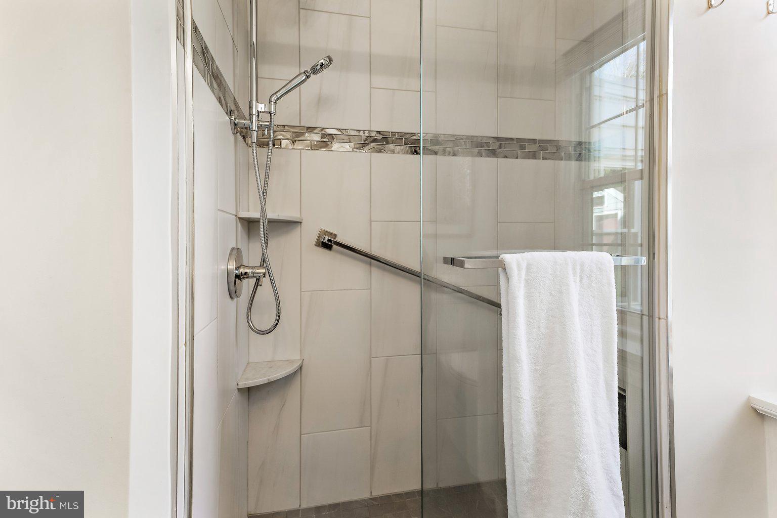 1902 Fairbank Road Baltimore, MD 21209 - Photo 22 of 48 Main level full Bath - walk-in shower