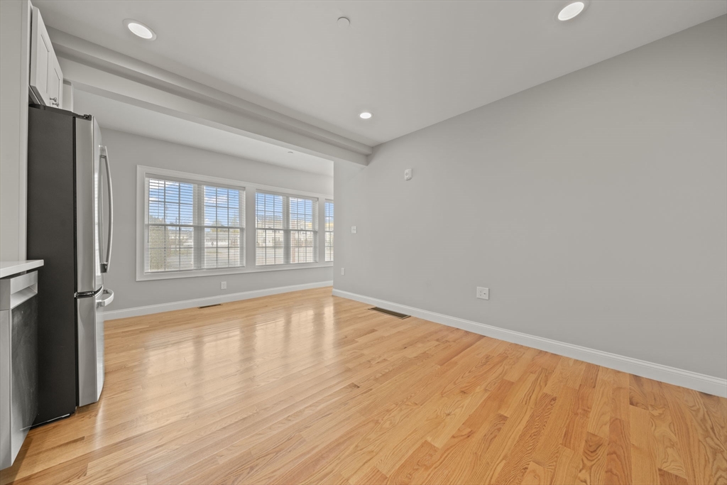 492 Cabot Street, Unit 1A Beverly, MA 01915 - Photo 16 of 40