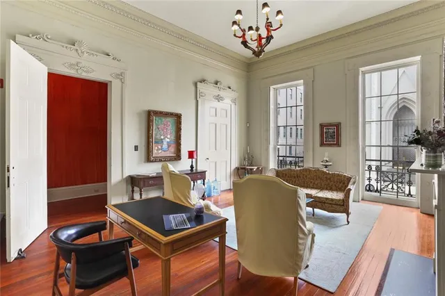 $2,750,000 | 717 Camp Street, New Orleans, LA 70130