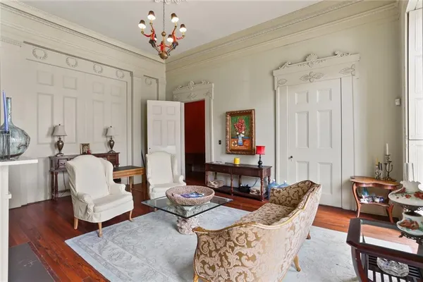 $2,750,000 | 717 Camp Street, New Orleans, LA 70130