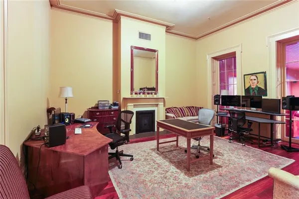 $2,750,000 | 717 Camp Street, New Orleans, LA 70130