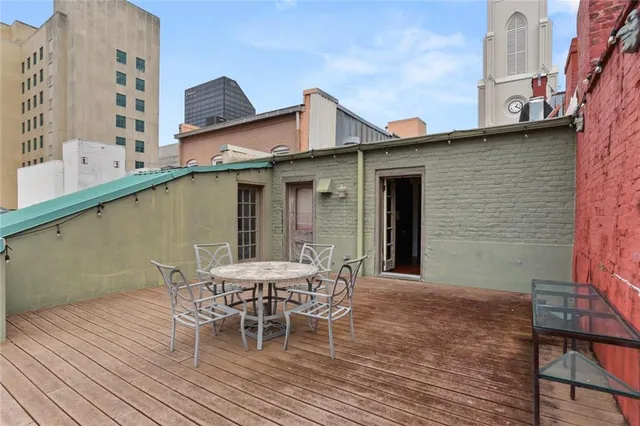 $2,750,000 | 717 Camp Street, New Orleans, LA 70130