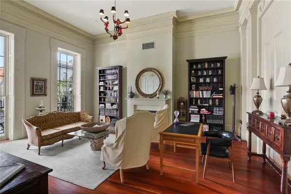 $2,750,000 | 717 Camp Street, New Orleans, LA 70130