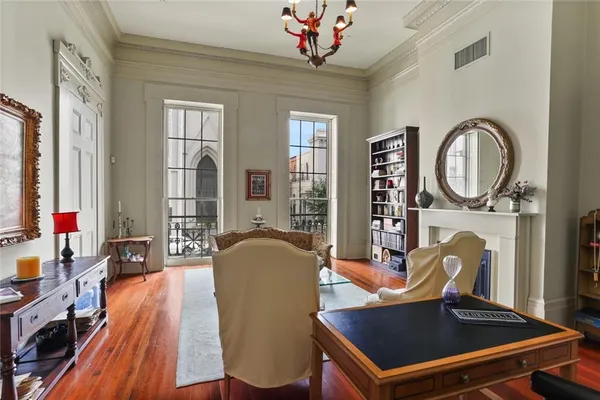 $2,750,000 | 717 Camp Street, New Orleans, LA 70130