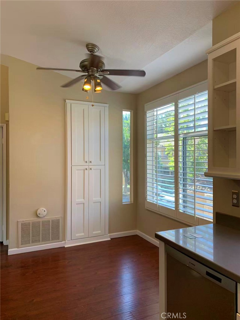 19431 Rue De Valore, Unit 50A Lake Forest, CA 92610 - Photo 8 of 37 With cabinets