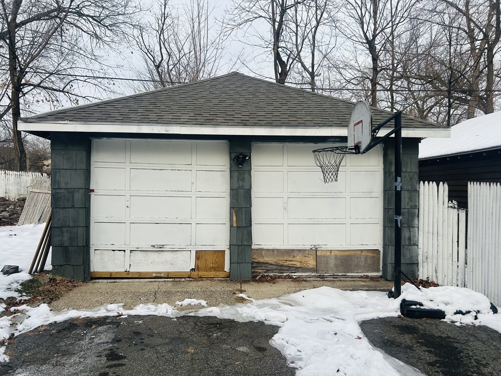 59 Daviston Street Springfield, MA 01108 - Photo 25 of 26