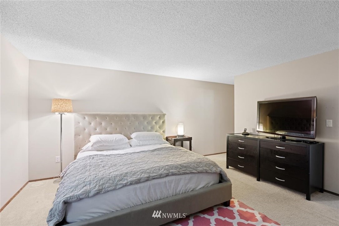 16528 23rd Avenue Southeast, Unit D2 Bothell, WA 98012 - Photo 20 of 28 Gallery Image 20