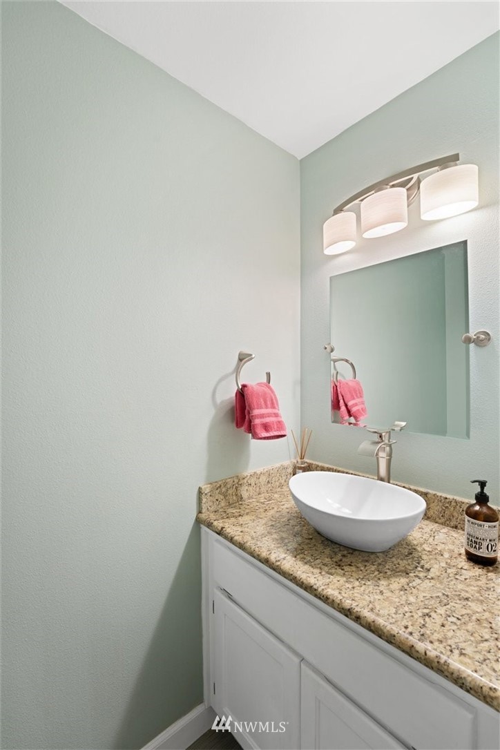 16528 23rd Avenue Southeast, Unit D2 Bothell, WA 98012 - Photo 7 of 28 Gallery Image 7