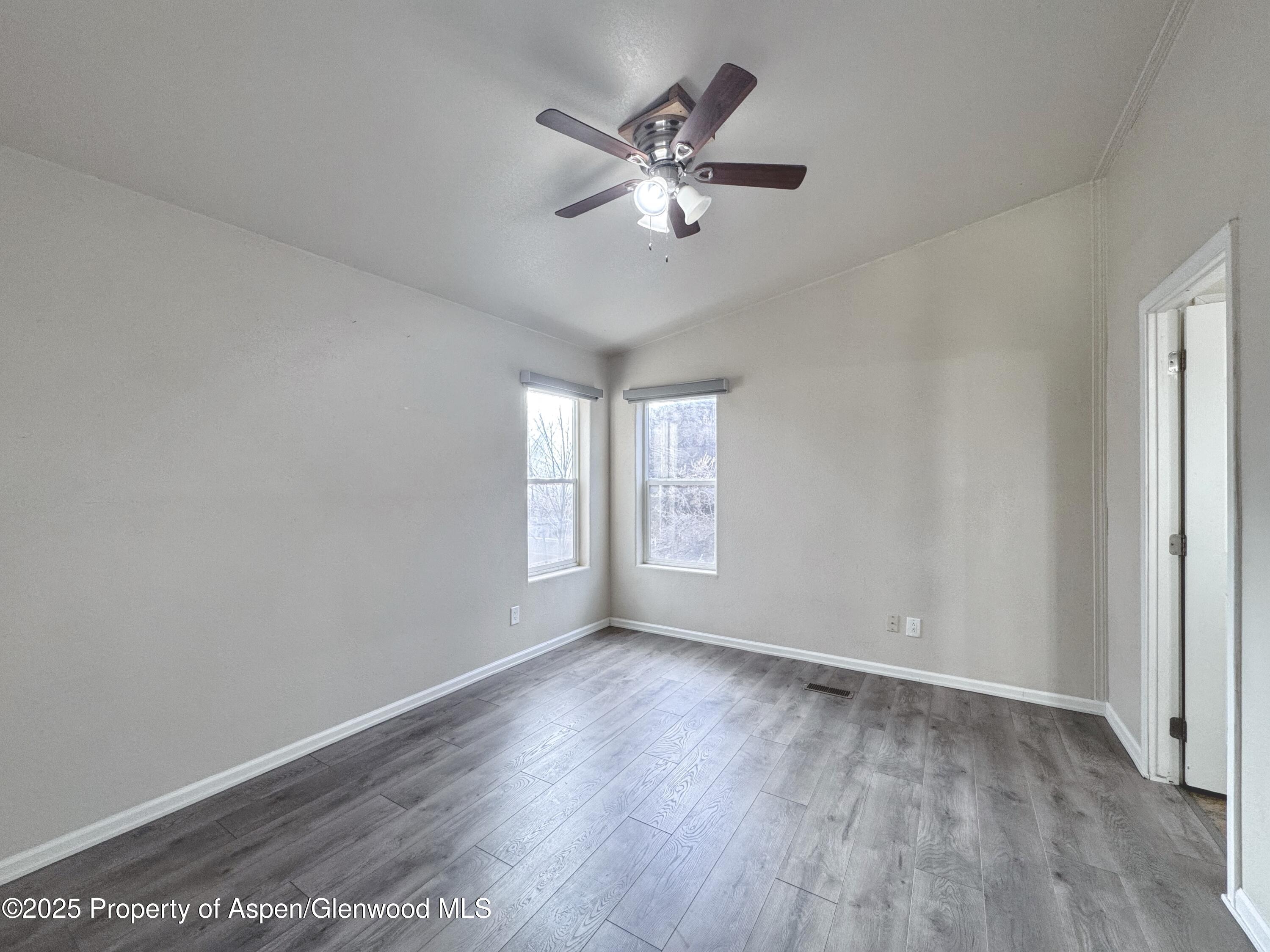 667 Trail Gulch Road, Unit #5 Gypsum, CO 81637 - Photo 5 of 8 IMG_3067 (1)