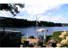 19 Lakeshore Road Windham, NH 03087 - Photo 2 of 5
