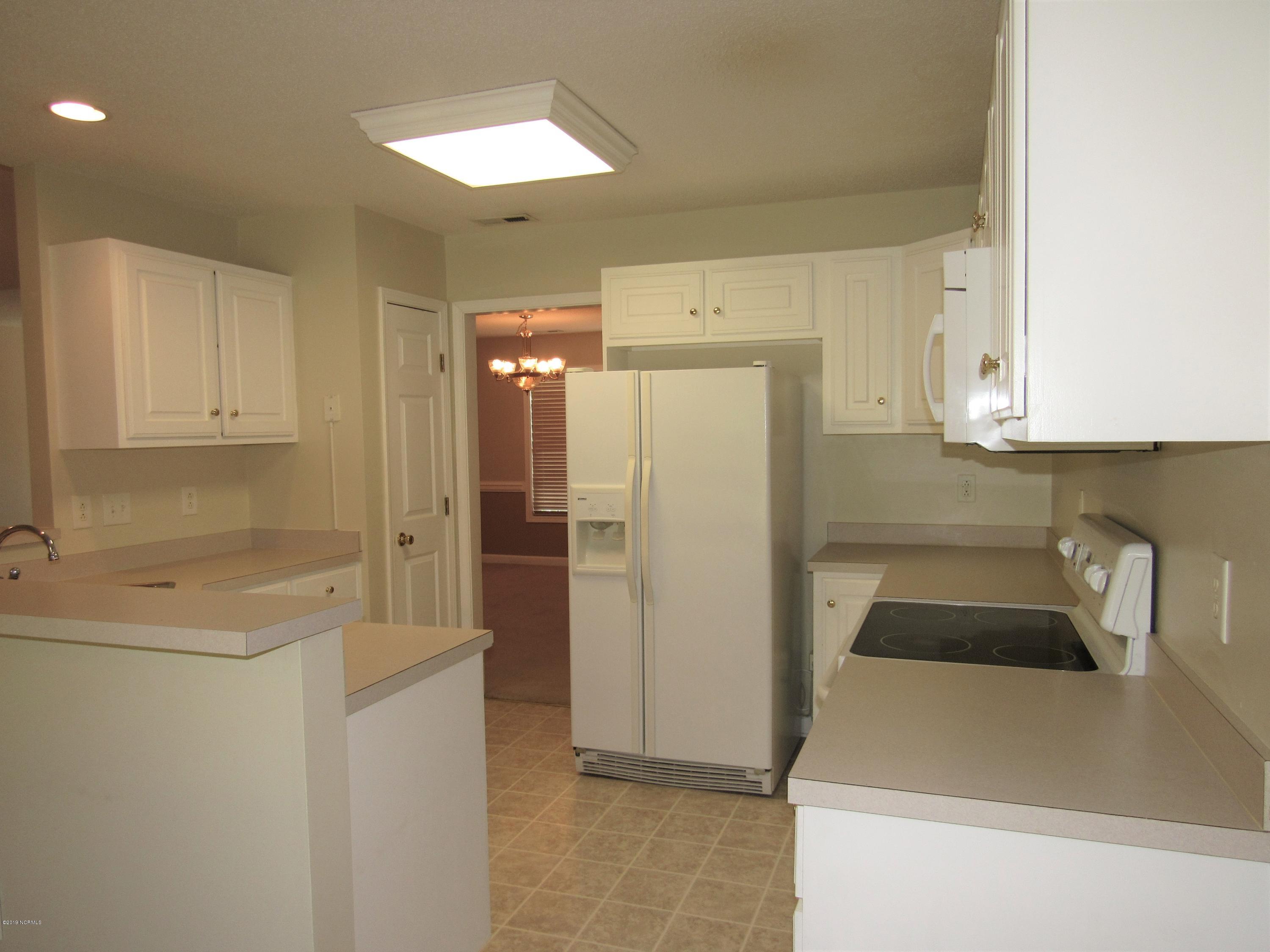 413 Marsha's Way Havelock, NC 28532 - Photo 21 of 48 Kitchen (3)