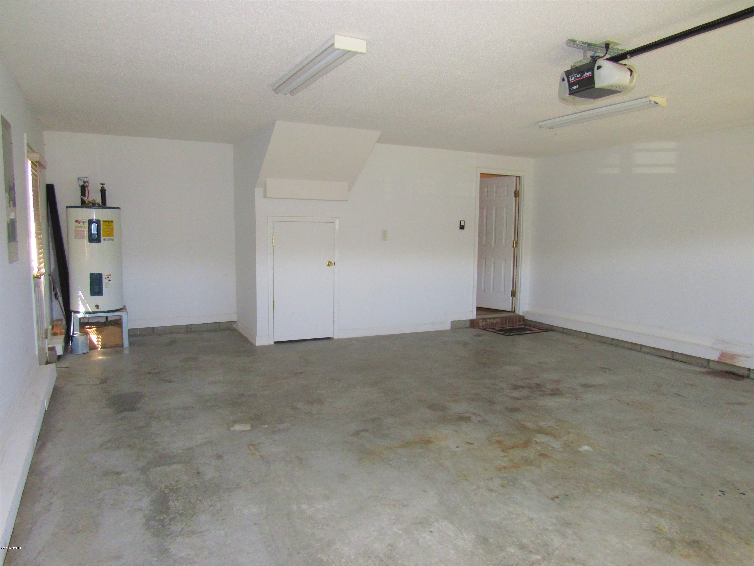 413 Marsha's Way Havelock, NC 28532 - Photo 30 of 48 Double car garage (2)