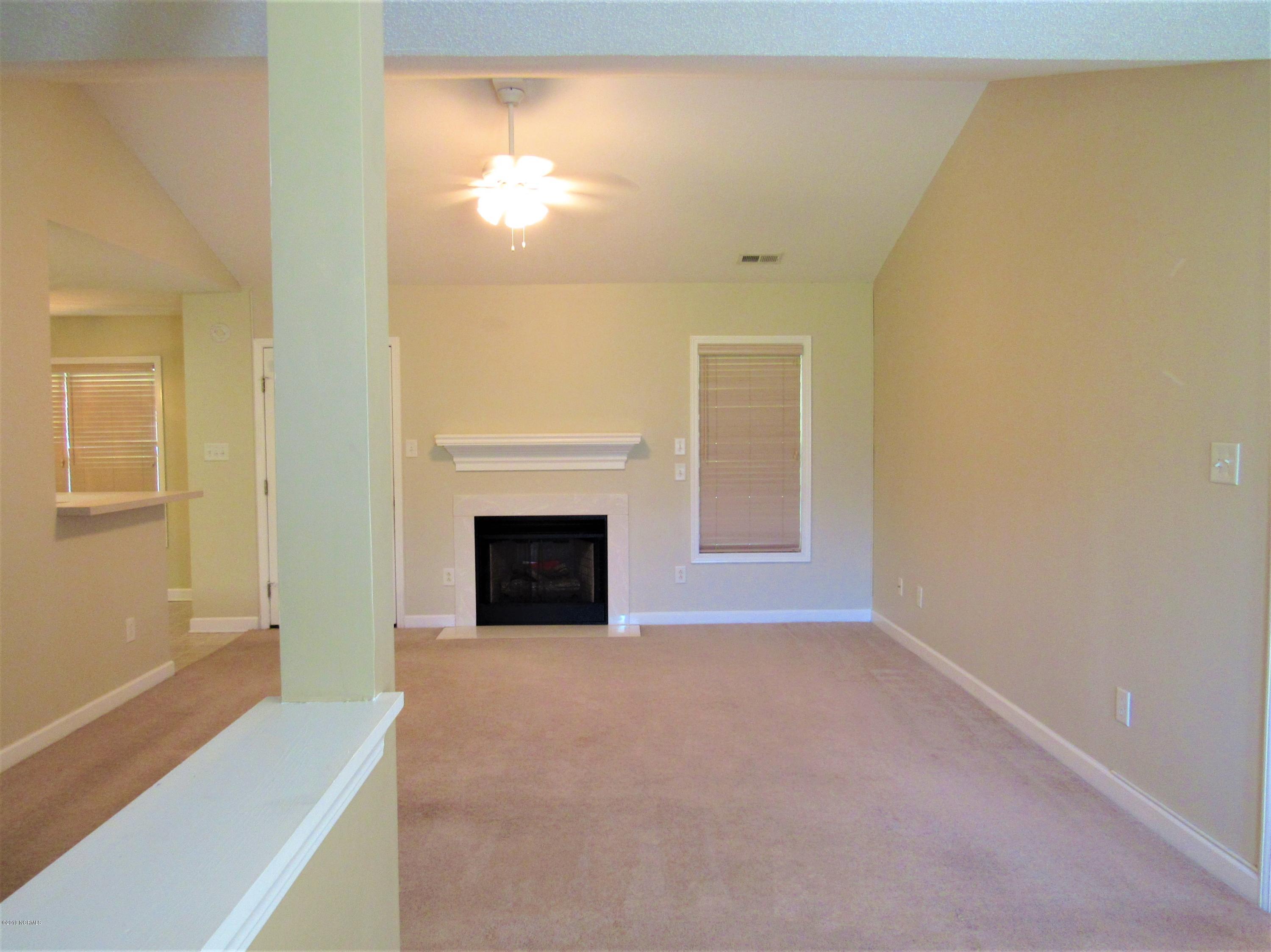 413 Marsha's Way Havelock, NC 28532 - Photo 5 of 48 Entrance