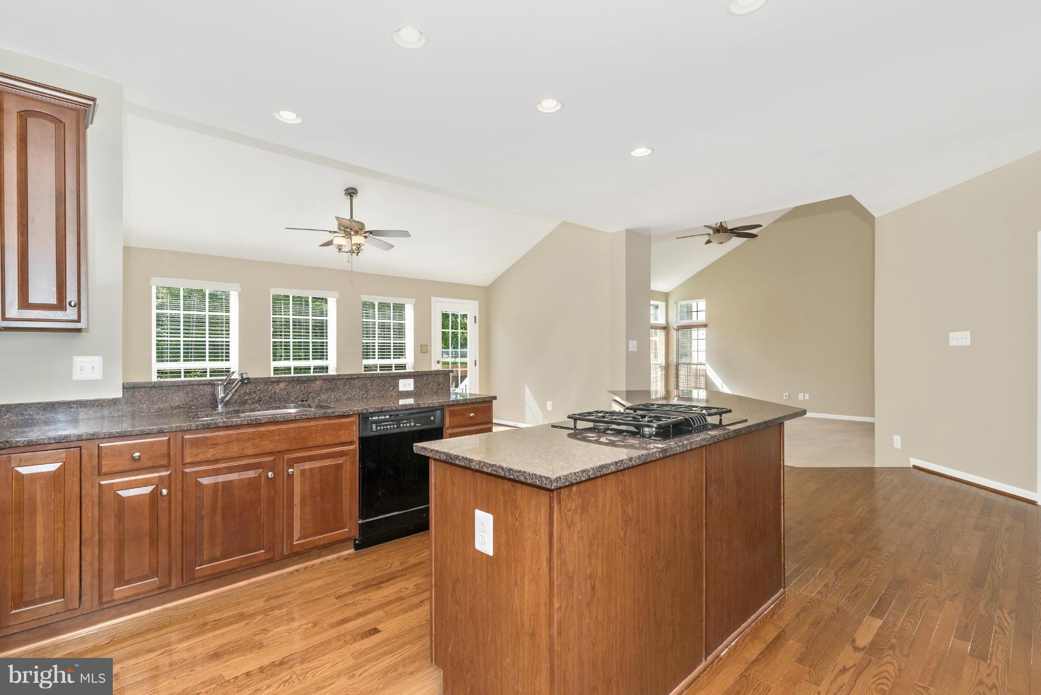1816 Weybridge Road Frederick, MD 21702 - Photo 8 of 30 Kitchen